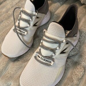 New Balance White and Gray Mesh Running Sneakers
